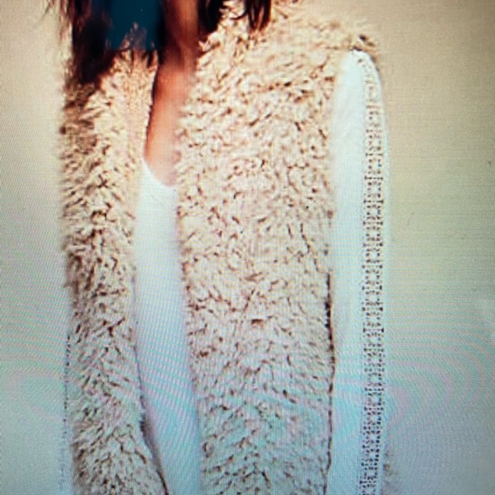 Anthropologie JKT vegan fur vest